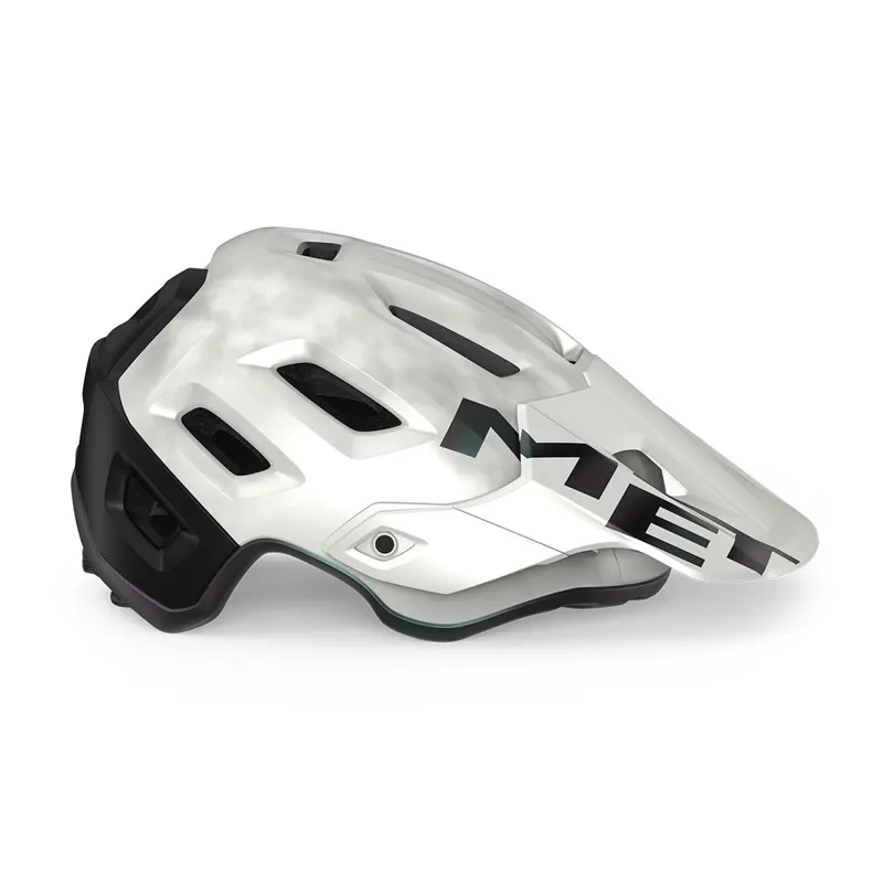 2022 MET Roam MIPS Mountain Bike Helmet In White - Image 2